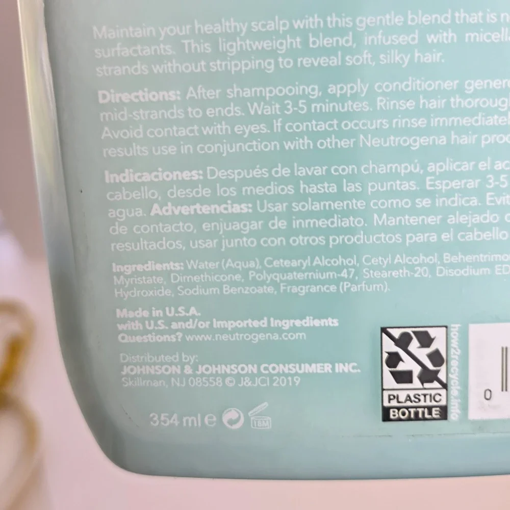 Neutrogena healthy scalp